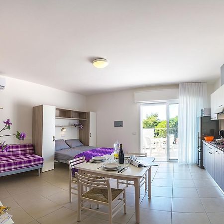 Residence Ca'Tullio Bibione Bagian luar foto
